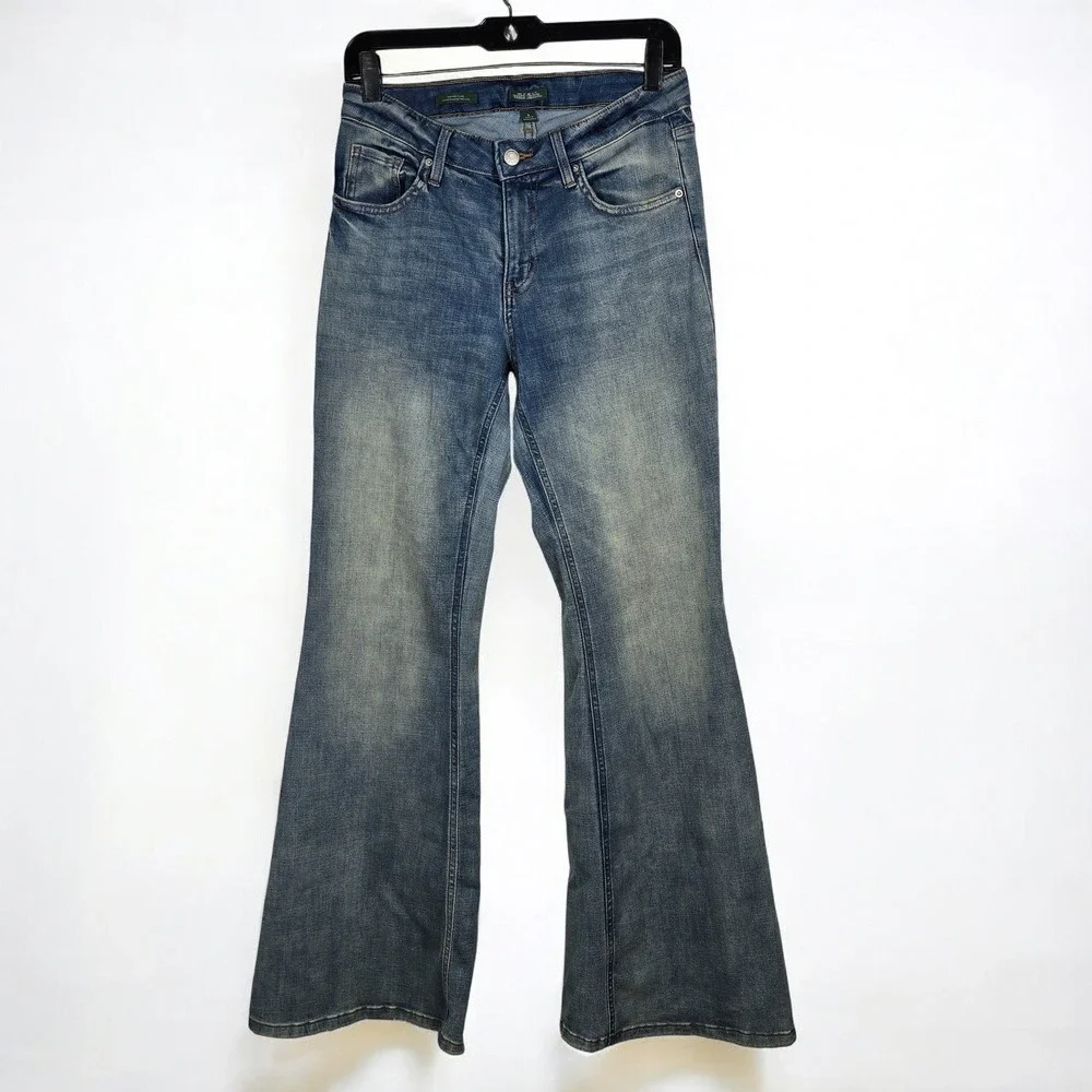 Wild‎ Fable Jeans Women Size 8 High Rise Flare Leg Blue Medium Wash Denim Y2K